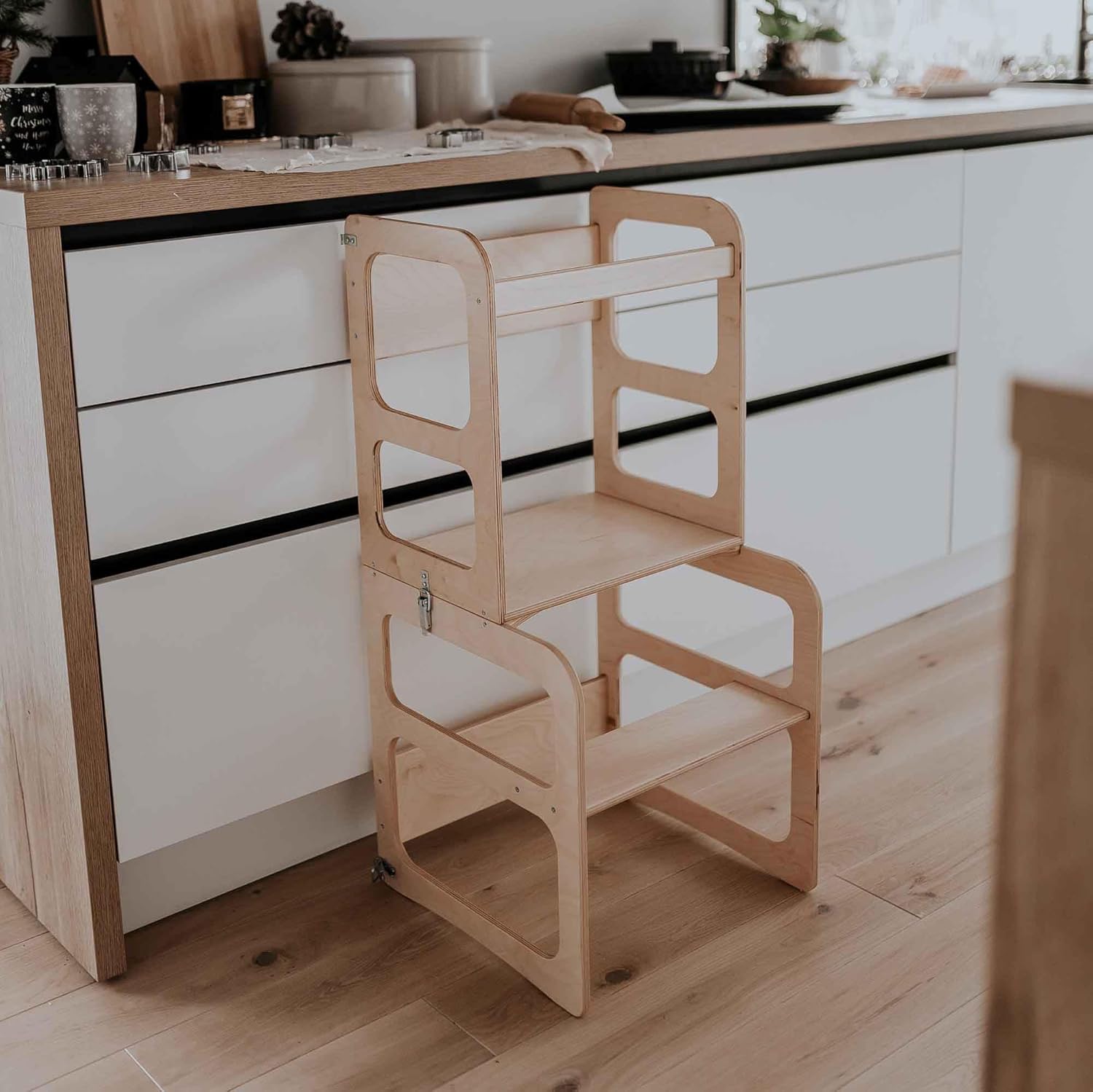 Trauvia™ | 3-in-1 Lernturm, Umweltfreundliches Strandholz, Küchenhelfer, Basteltisch und Tafel